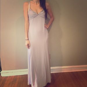 Vera Wang lilac gown